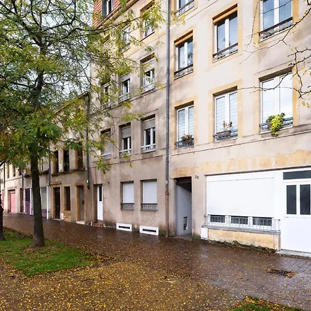 Sur La Seille Apartment